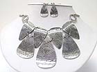DOUBLE LAYER TRI TONE BURNISH TEXTURED METAL TRIANGLE LINK NECKLACE EARRING SET