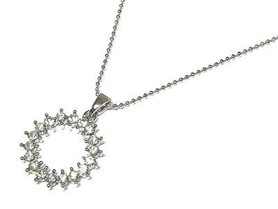 CRYSTAL ROUND PENDANT NECKLACE