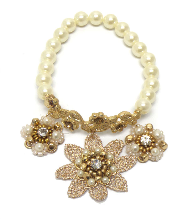 LACE FLOWER WITH PEARL BRACELET