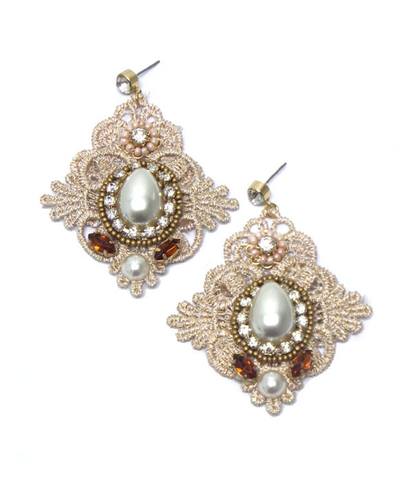 HNADMADE LACE WITH BEADING PEARL HOOK EARRINGS