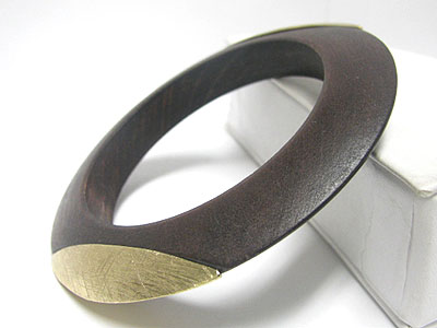 SCRATCH METAL ACCENT WOODEN BANGLE