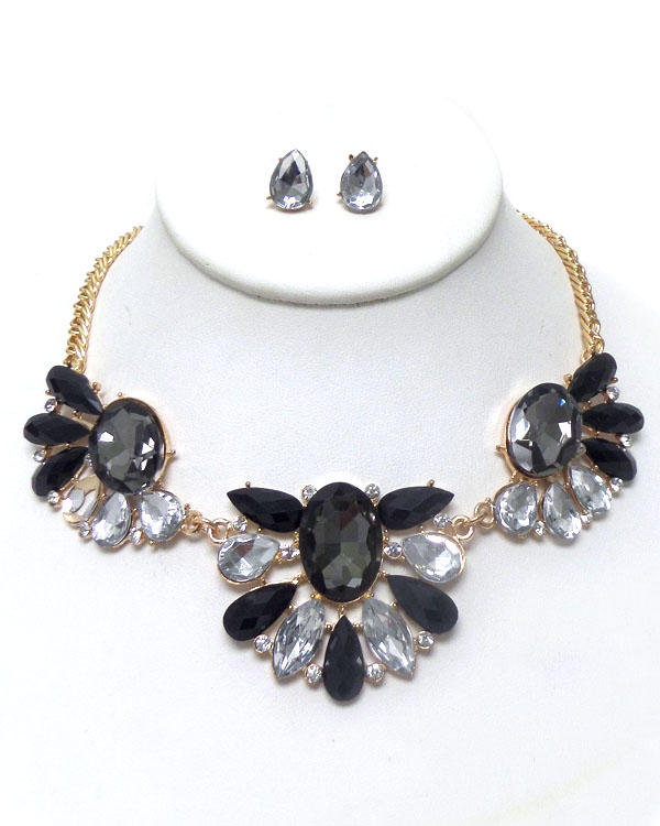 FLOWER WITH LARGE CRYSTALS NECKLACE SET