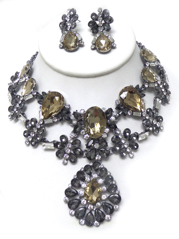 LINKED FLOWERS LUXURY CLASS VICTORIAN STYLE AUSTRIAN GLASS PARTY NECKLACE SET