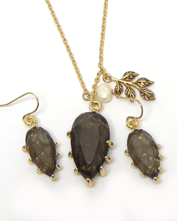 GLASS LEAF CHARM NECKLACE EARRING SET