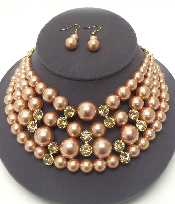 FOUR LAYER PEARL WITH CRYSTALS NECKLACE SET