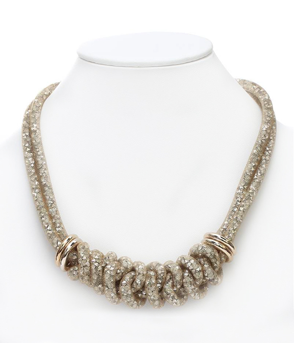 MULTI CRYSTAL MESH CHAIN TWIST NECKLACE