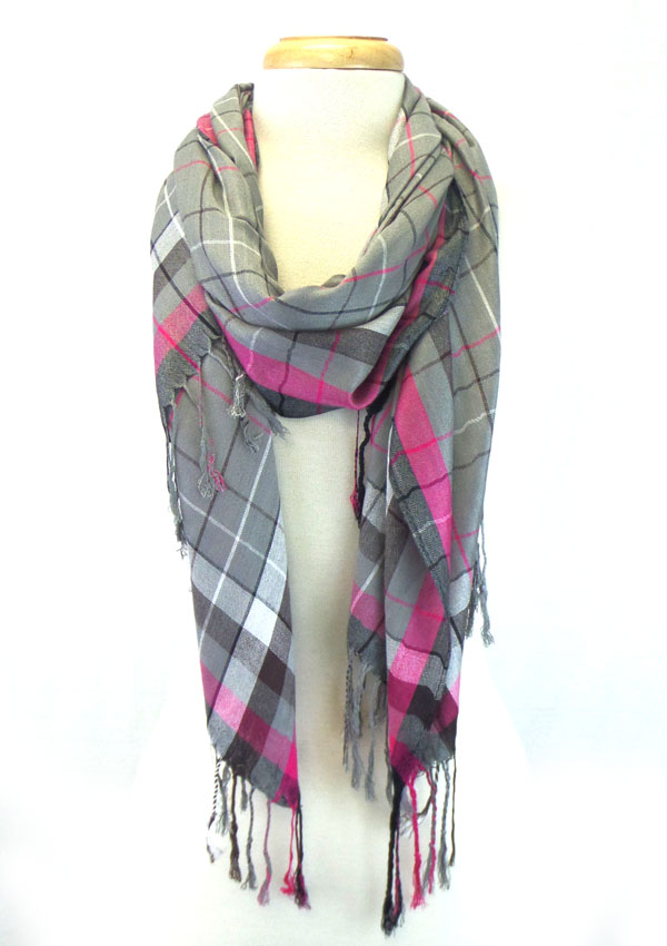 CHECKERS PRINT WITH TASSEL SCARF