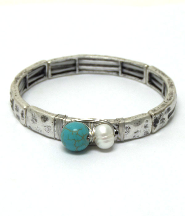 METAL WITH TURQUOISE STONE BRACELET