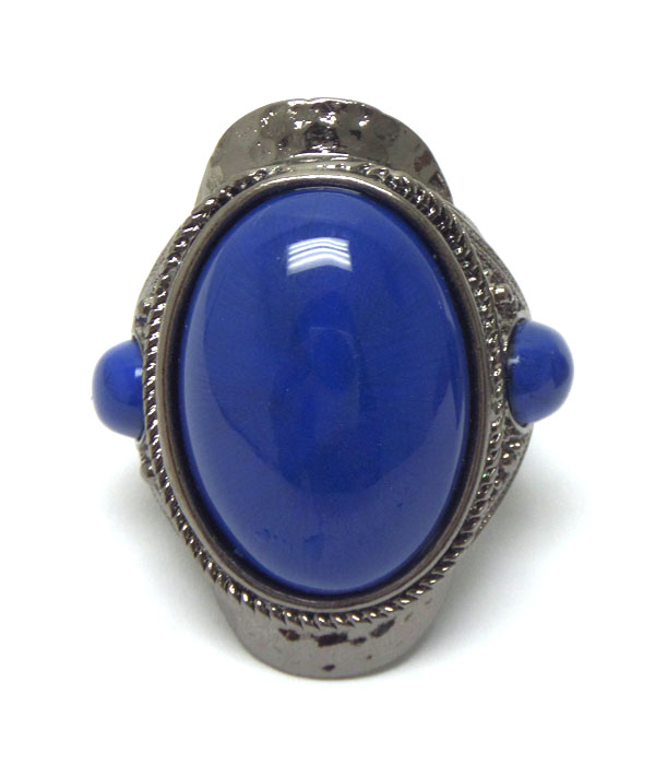 PUFFY OVAL STONE STRETCH RING