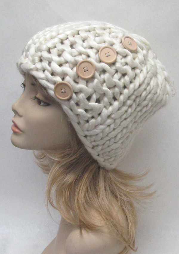 PREMIUM HAND KNIT BUTTON ACCENT OVERSIZE LOOPY MANGO BEANIE