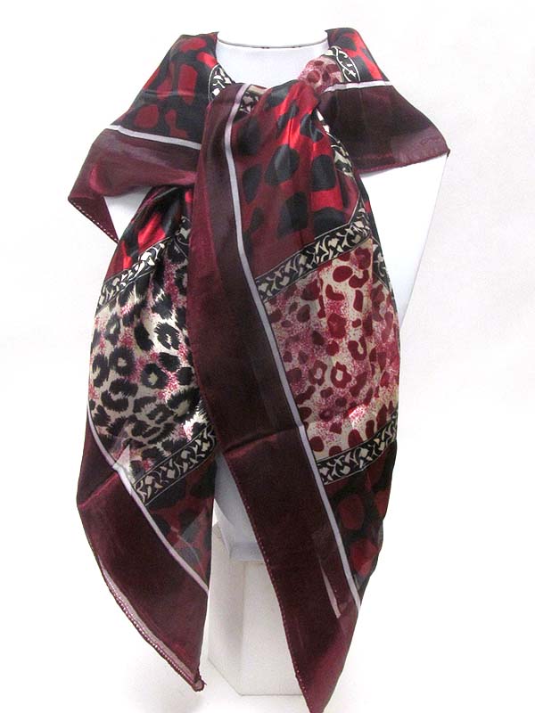 ANIMAL AND CHESS PRINT MIX SQUARE SCARF