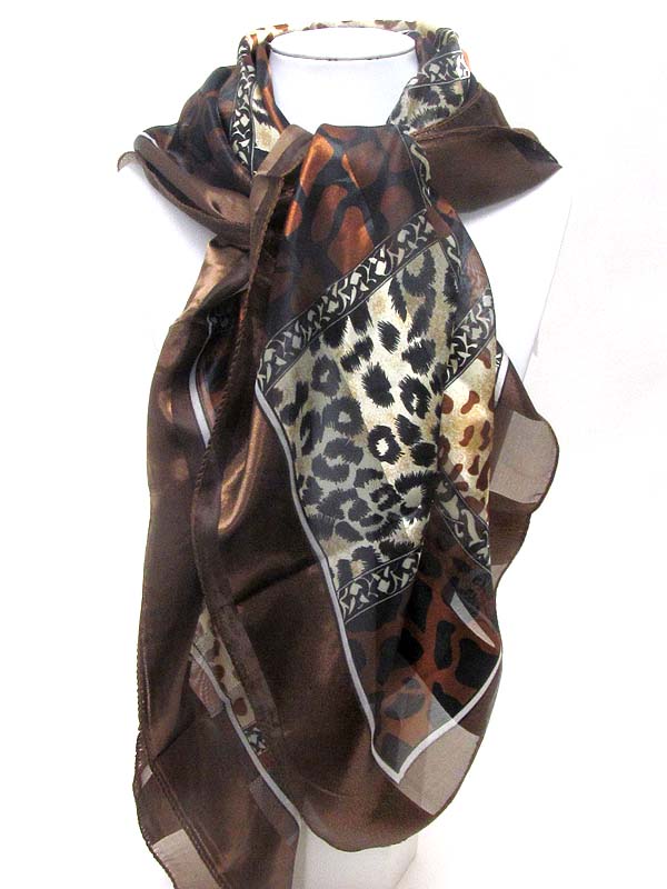 ANIMAL AND CHESS PRINT MIX SQUARE SCARF