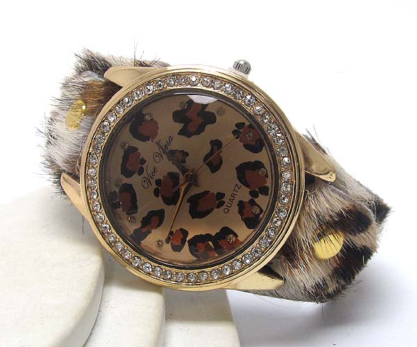 CRYSTAL DECO FRAME AND FACET GLASS FACE WITH ANIMAL PATTERN FUR BAND WATCH