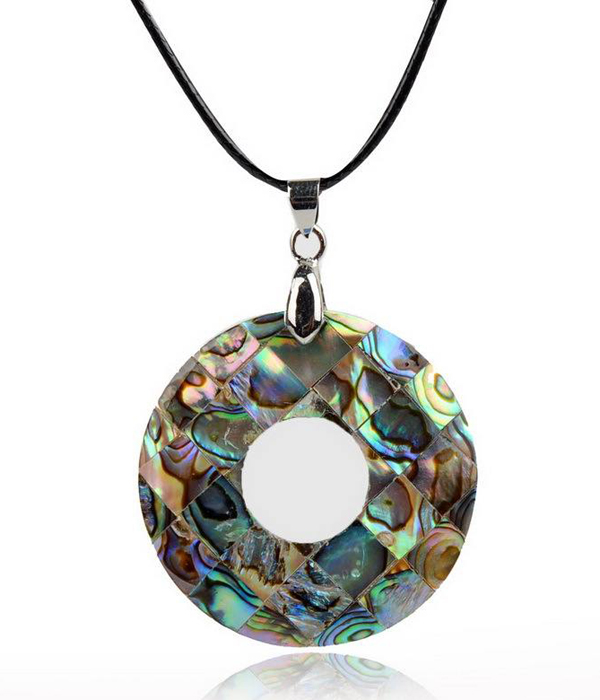 ABALONE SHELL DONUT PENDANT NECKLACE