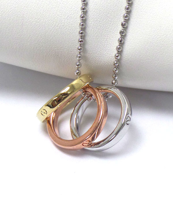 MADE IN KOREA WHITEGOLD PLATING THREE MULTI COLOR RINGS NECKLACE