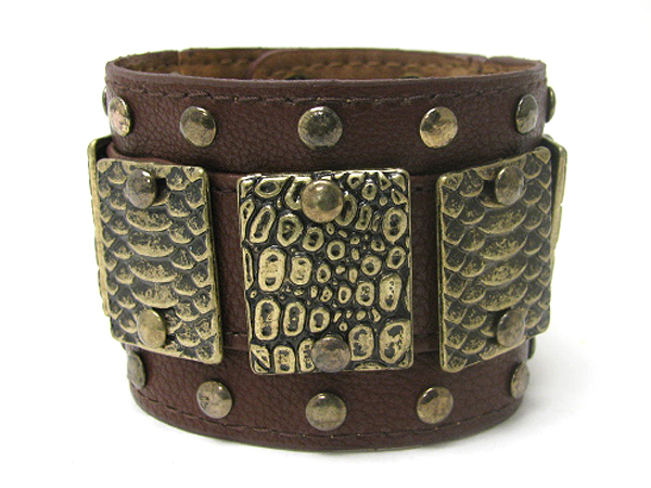 MIXED METAL STUD LEATHER WRISTBAND