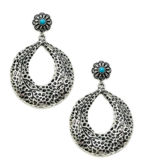 TURQUOISE CENTER FLOWER AND TEXTURED TEARDROP EARRING