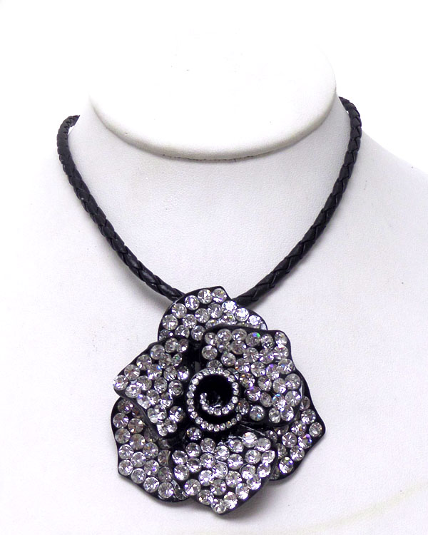BRAIDED LEATHER CHAIN WITH FLOWER NECKLACE