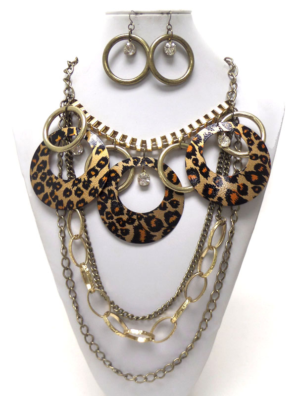 ROUND METAL CUT OUT DISKS ANIMAL PRINT DROP CRYSTAL MULTI CHAIN WITH OVAL HAMMERED METAL FASHION TUB CHAIN NECKLACE EARRING SET