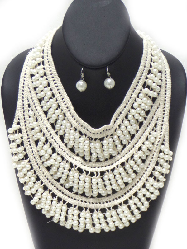 WOVEN LACE WITH MULTI SIZE PEARLS NECKLACE SET
