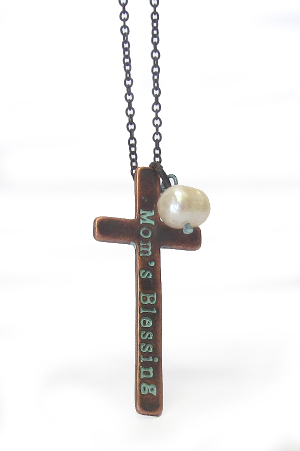 PEARL AND CROSS PENDANT NECKLACE - MOMS BLESSING