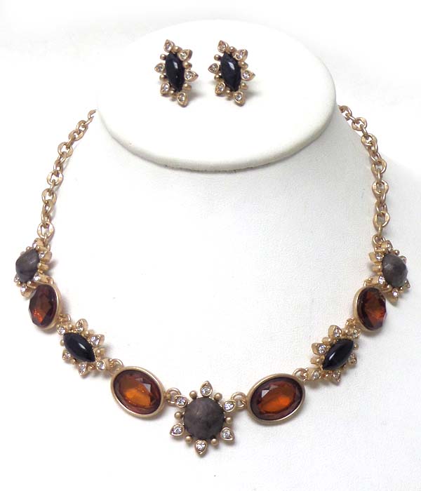 WORN GOLD CRYSTAL AND STONE LINKED NECKLACE SET