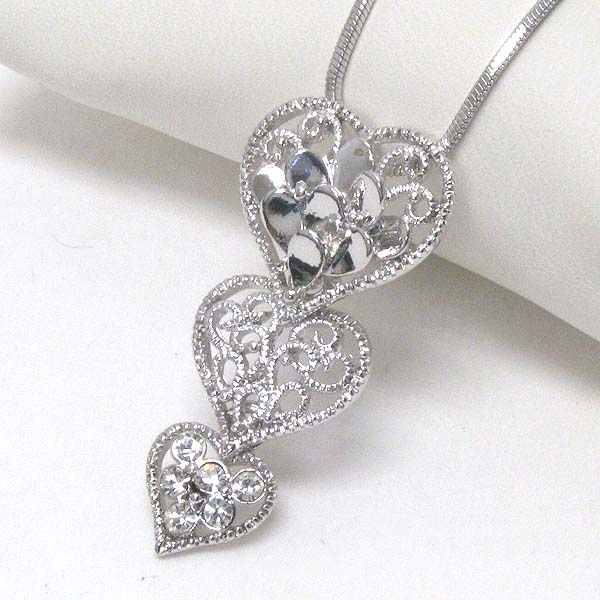 WHITEGOLD PLATING CRYSTAL AND METAL FILIGREE TRIPLE HEART DROP NECKLACE