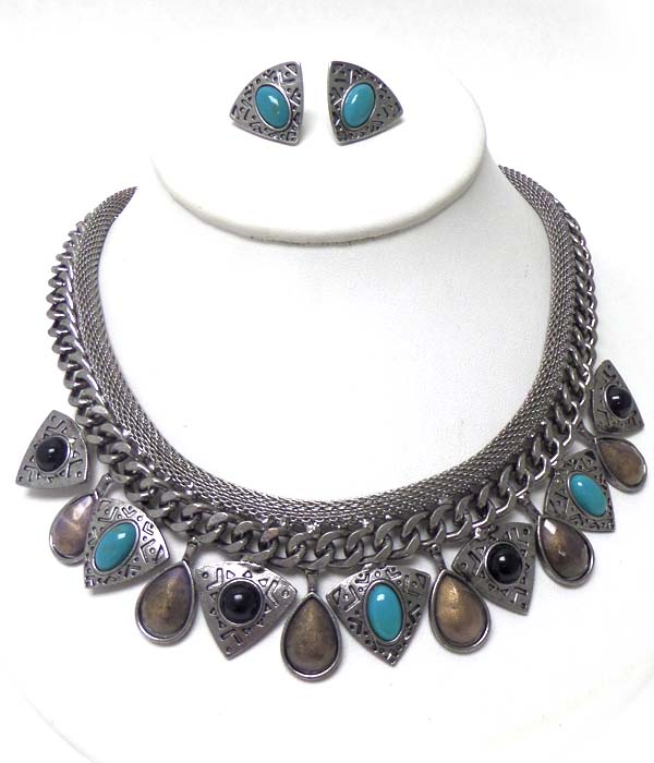 THREE LAYER METAL AND STONES NECKLACE SET