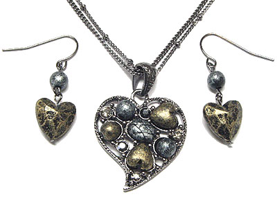 HEART SHAPE PATINA AND CRYSTAL PENDANT NECKLACE3 AND EARRING SET