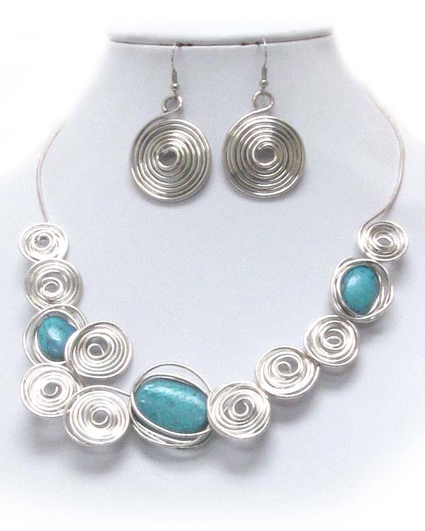 TURQUOISE ACCENT HANDMADE WIRE ART CHOCKER NECKLACE EARRING SET