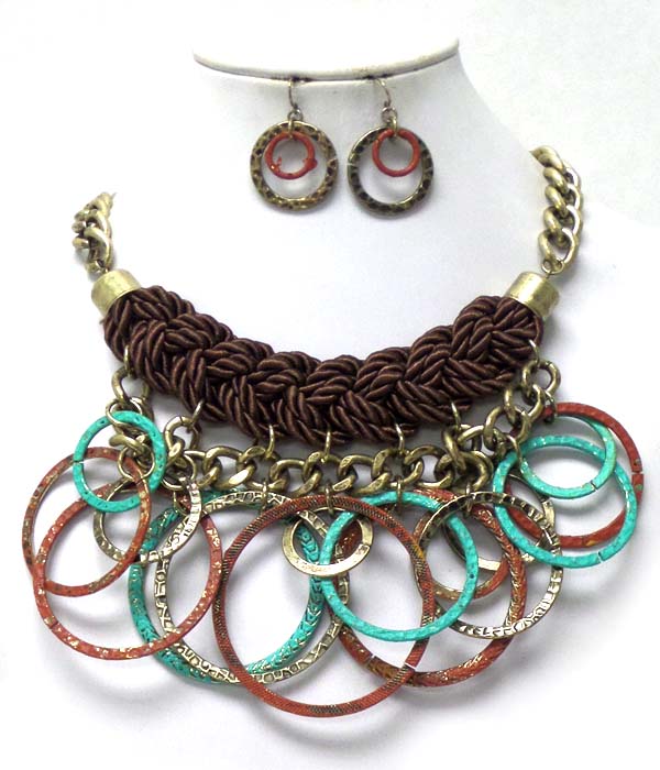 THICK TWISTED CORD WITH PATINA DISKS NECKLACE SET