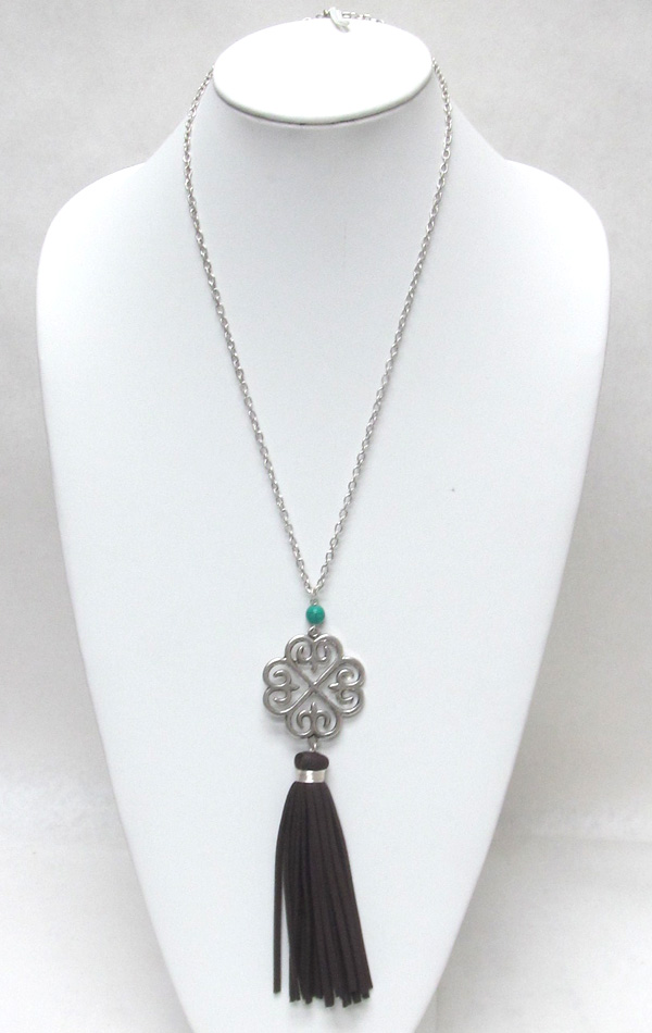 TURQUOISE STONE WITH METAL FLOWER FFILIGREE TASSEL DROP NECKLACE