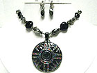 MULTI COLOR CRYSTAL DECO ROUND EAMELED METAL PENDANT AND BEADS NECKLACE SET