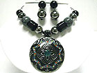 MULTI COLOR CRYSTAL DECO ROUND EAMELED METAL PENDANT AND BEADS NECKLACE SET