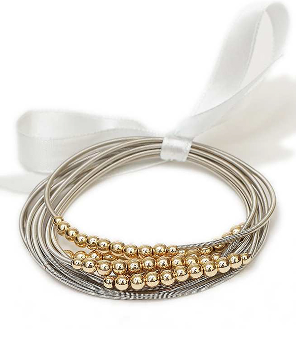 MULTI SPRING WIRE AND METAL BALL STACKABLE STRETCH BRACELET