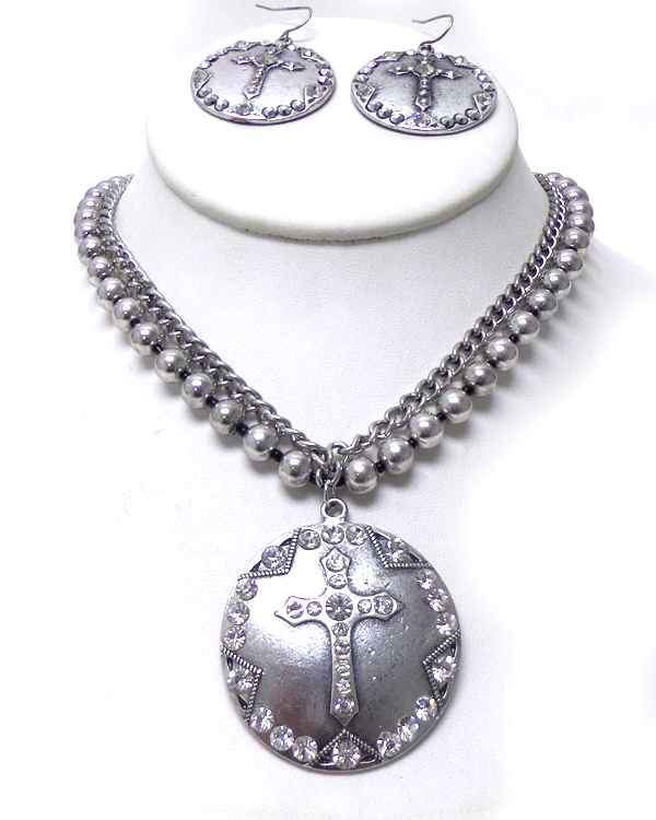 TEXTURED METAL LAYER BEADS AND CHAIN CROSS NECKLACE SET