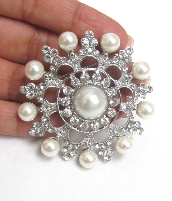 CRYSTAL AND PEARL MIX BROOCH OR PIN