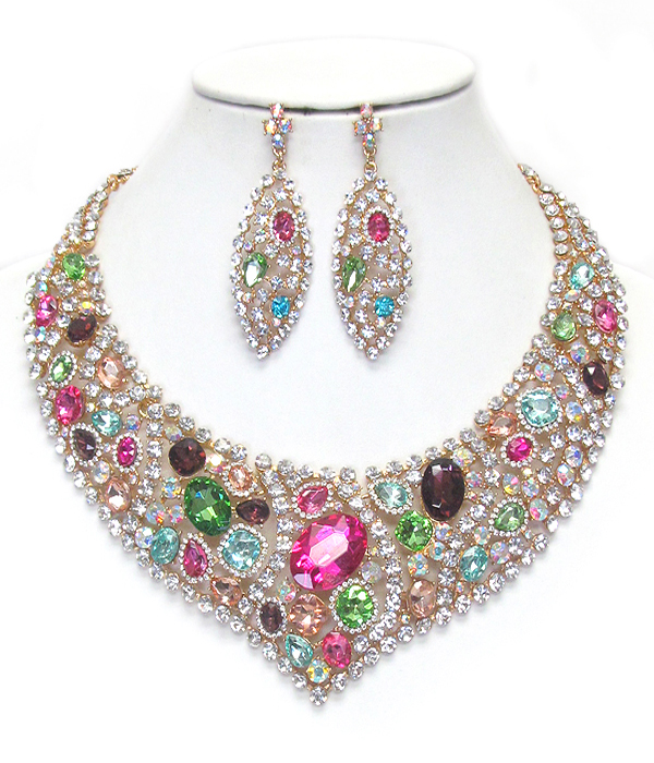 LUXURY CLASS VICTORIAN STYLE AUSTRIAN CRYSTAL AND GLASS CHUNKY PARTY NECKLACE SET