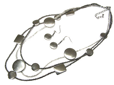 METAL ROUND DISK AND SEED BEADS MULTI STRAND NECKLACE AND EARRING SET