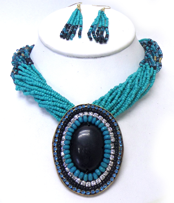 TRIBAL LOOK TWISTED MULTI BEAD WITH OVAL PENDANT NECKLACE SET