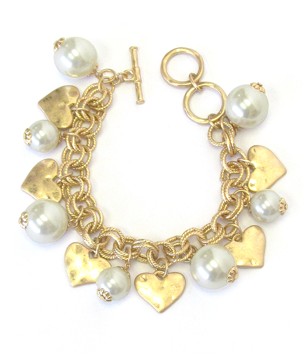MULTI HEART AND PEARL CHARM TOGGLE BRACELET