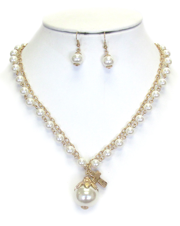 DOUBLE LAYER PEARL AND CROSS PENDANT NECKLACE SET