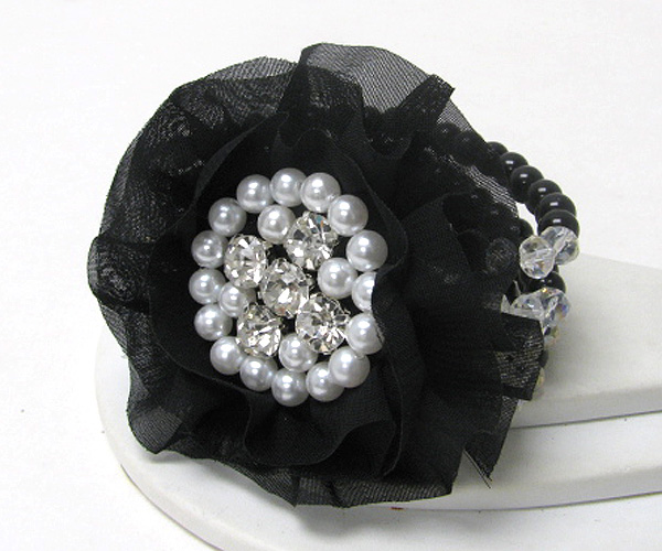 CRYSTAL AND PEARL CENTER FABRIC FLOWER STRETCH BRACELET
