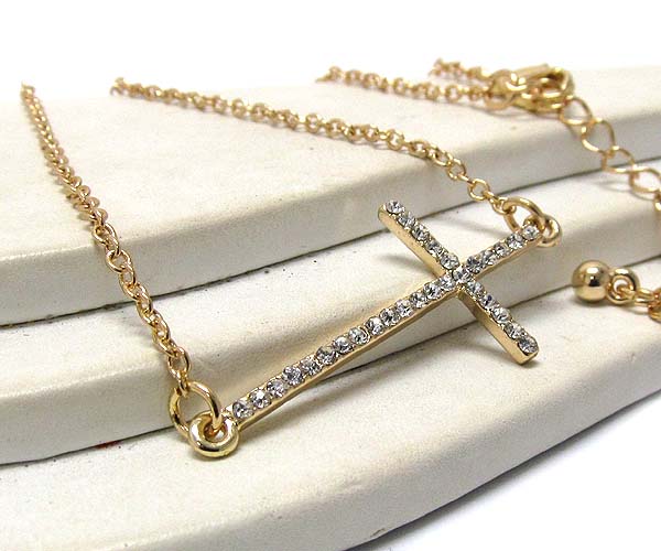 CRYSTAL CROSS CHAIN NECKLACE