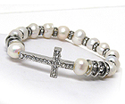 MULTI PEARLS AND CRYSTAL RONDELL AND CRYSTAL CROSS IN BETWEEN STRETCH BARCELET