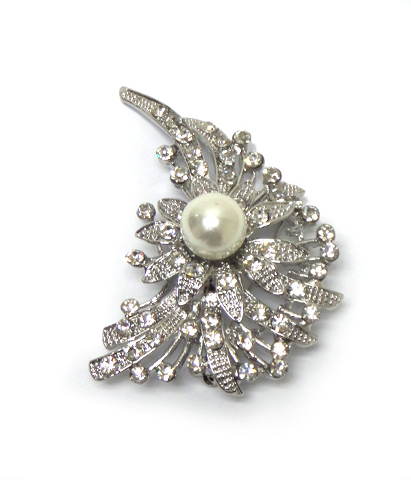 CRYSTALS WITH PEARL CENTER BROOCH 