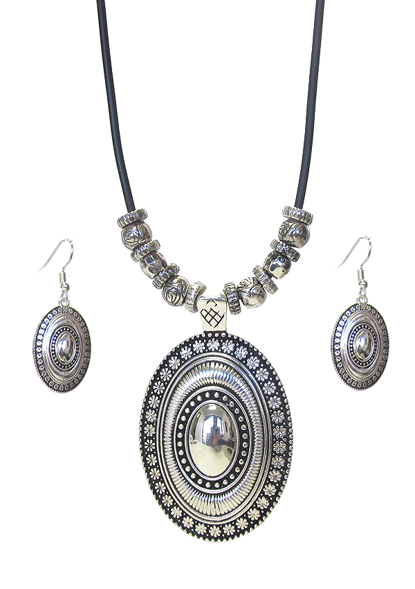 Textured metal pendant and cord necklace set - oval