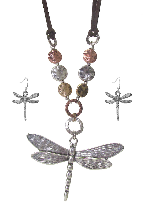 Dragonfly pendant and metal ring necklace set