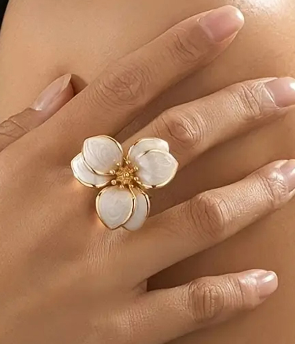 Epoxy flower ring