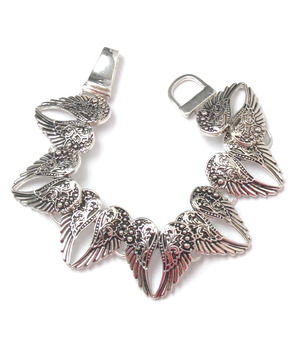 Angel wing link magnetic clasp bracelet